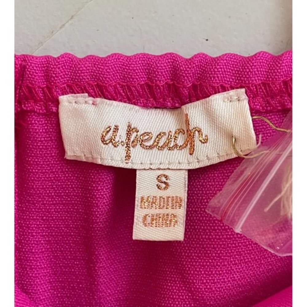 A. Peach Hot Pink Crop Top - Picture 4 of 4